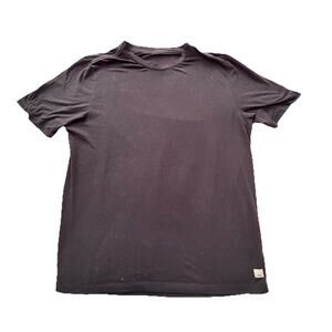 Vuori Black Mens Performance Strata Logo Tshirt Shirt S EUC